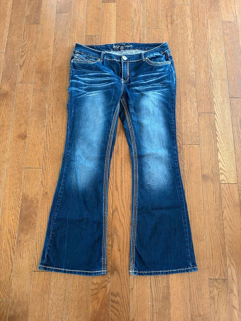 Ariya Jeans Women's Dark Wash Flare Denim Jeans Size 15/16